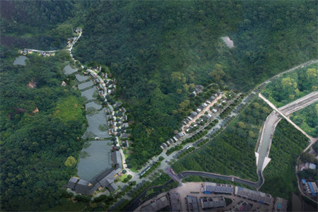 泰安市泰山区光明智谷4室2厅2卫113.6万142m2出售